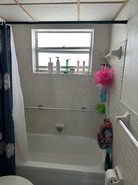 Active With Contract: $126,500 (2 beds, 2 baths, 950 Square Feet)