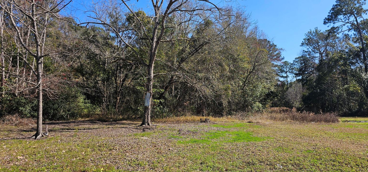 待售: $180,000 (3 贝兹, 1 浴室, 963 平方英尺)