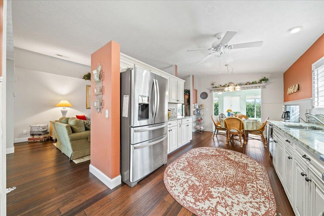 Active With Contract: $200,000 (3 beds, 2 baths, 1714 Square Feet)