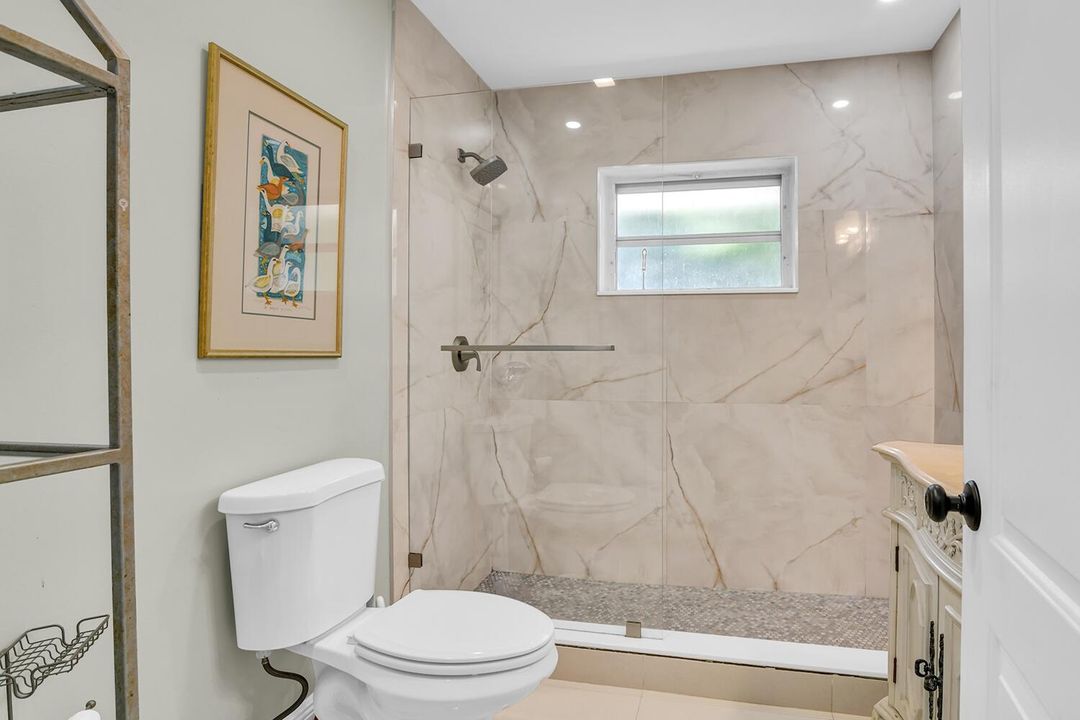 For Sale: $4,899,900 (3 beds, 2 baths, 2234 Square Feet)