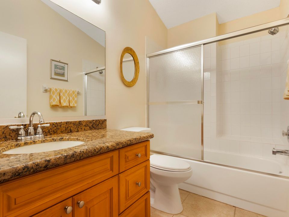 На продажу: $698,000 (2 спален, 2 ванн, 1700 Квадратных фут)