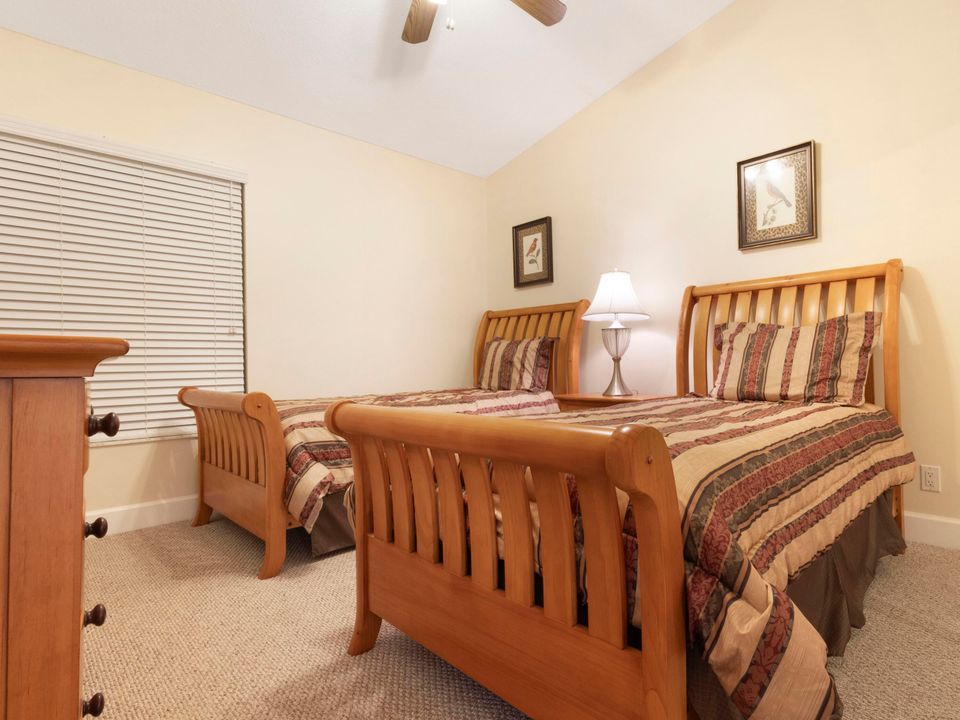 На продажу: $698,000 (2 спален, 2 ванн, 1700 Квадратных фут)