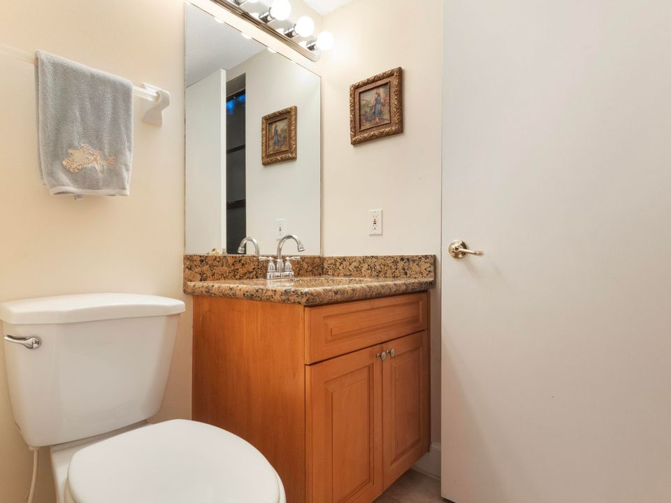 На продажу: $698,000 (2 спален, 2 ванн, 1700 Квадратных фут)