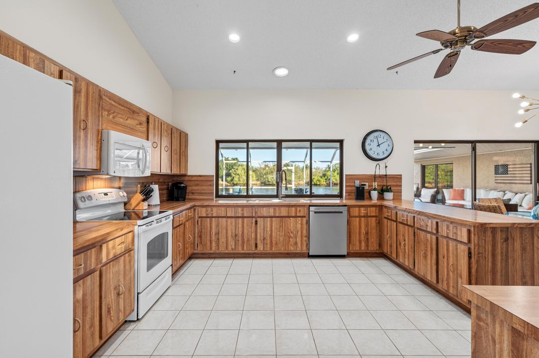 En Venta: $5,737,500 (4 camas, 3 baños, 3185 Pies cuadrados)