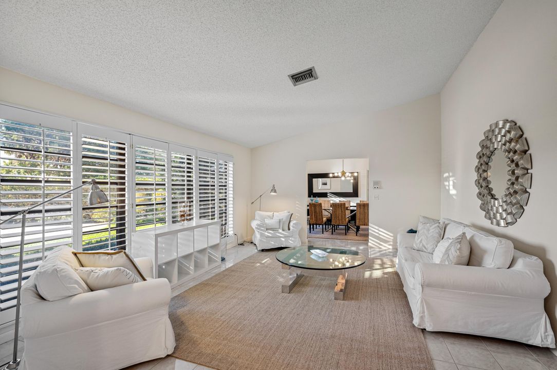 En Venta: $5,737,500 (4 camas, 3 baños, 3185 Pies cuadrados)