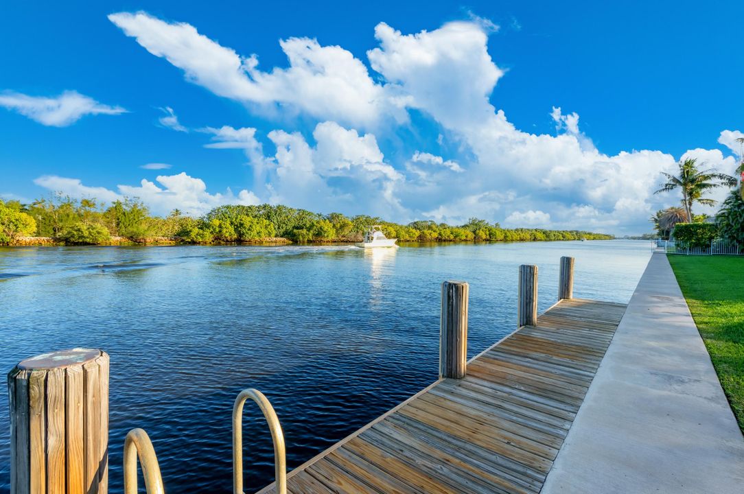 En Venta: $5,737,500 (4 camas, 3 baños, 3185 Pies cuadrados)