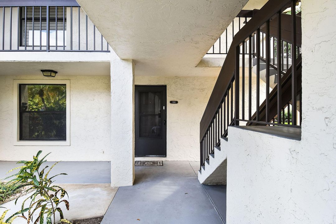 Под контрактом: $199,999 (2 спален, 2 ванн, 1107 Квадратных фут)