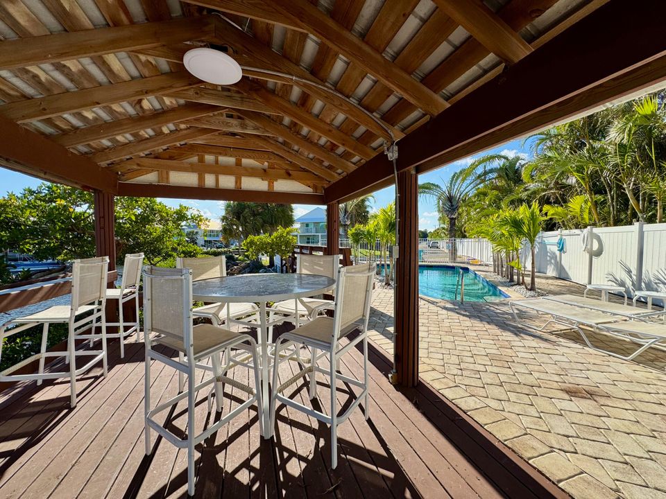 For Sale: $649,900 (2 beds, 2 baths, 1566 Square Feet)