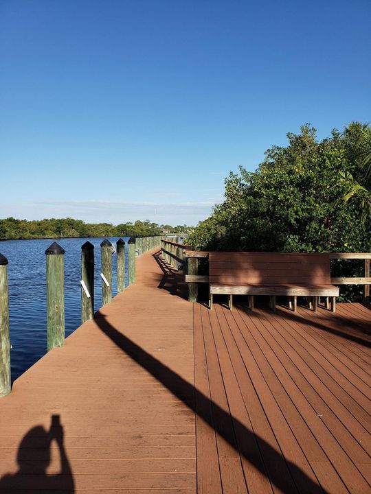 Под контрактом: $199,999 (2 спален, 2 ванн, 1107 Квадратных фут)