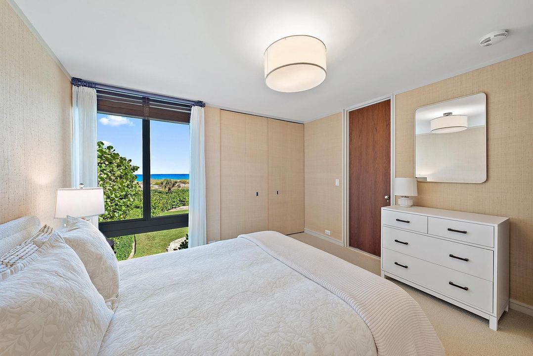 合同活跃: $125,000 (5 贝兹, 7 浴室, 8005 平方英尺)