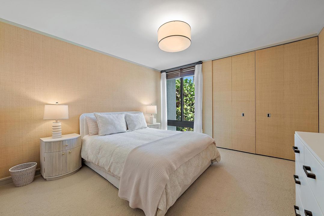 合同活跃: $125,000 (5 贝兹, 7 浴室, 8005 平方英尺)