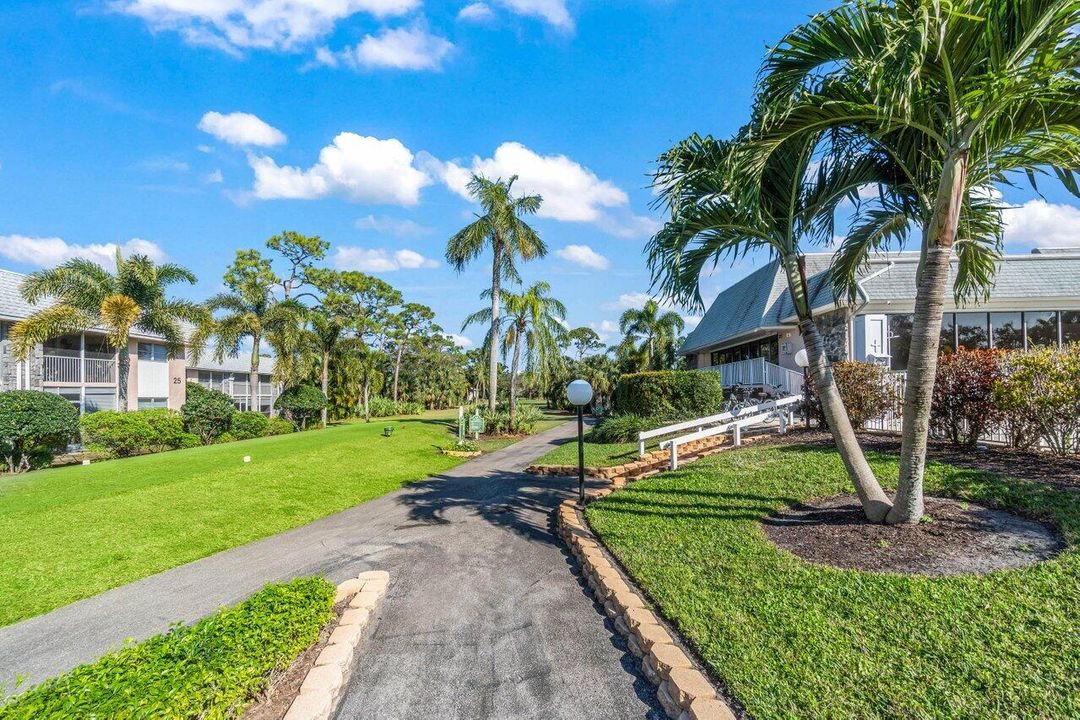 На продажу: $167,000 (2 спален, 1 ванн, 910 Квадратных фут)