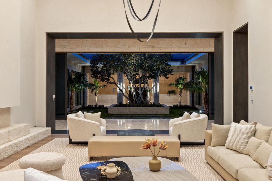 For Sale: $79,000,000 (8 beds, 9 baths, 18126 Square Feet)