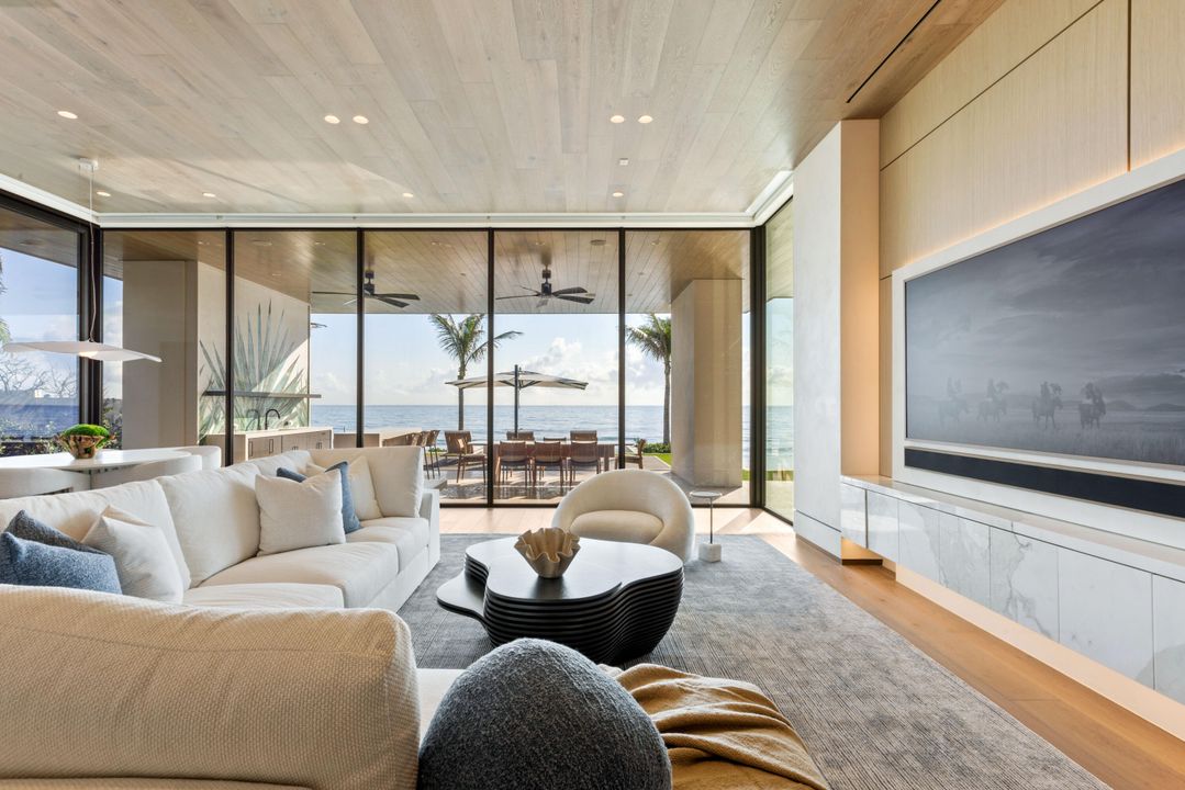 For Sale: $79,000,000 (8 beds, 9 baths, 18126 Square Feet)