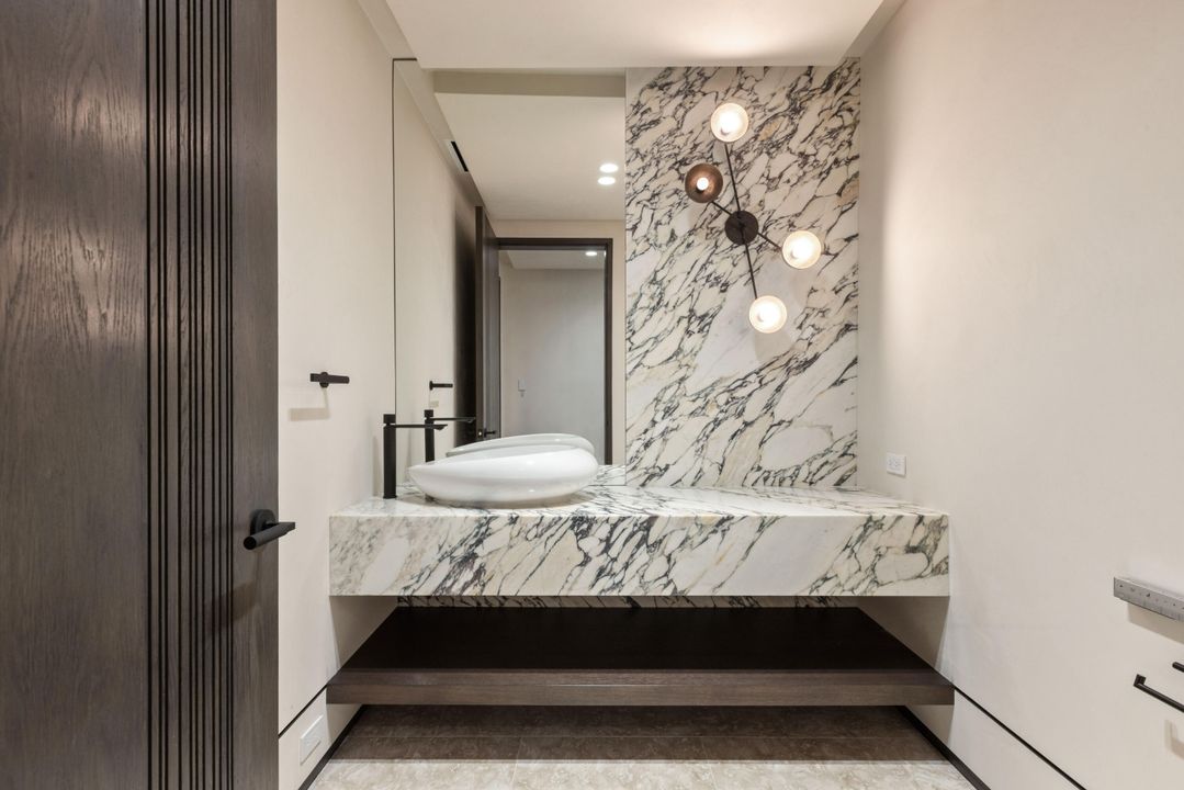 For Sale: $79,000,000 (8 beds, 9 baths, 18126 Square Feet)