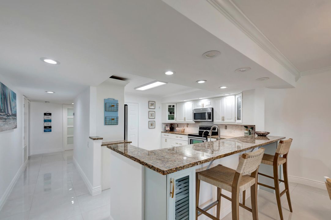 For Sale: $920,000 (2 beds, 2 baths, 1822 Square Feet)