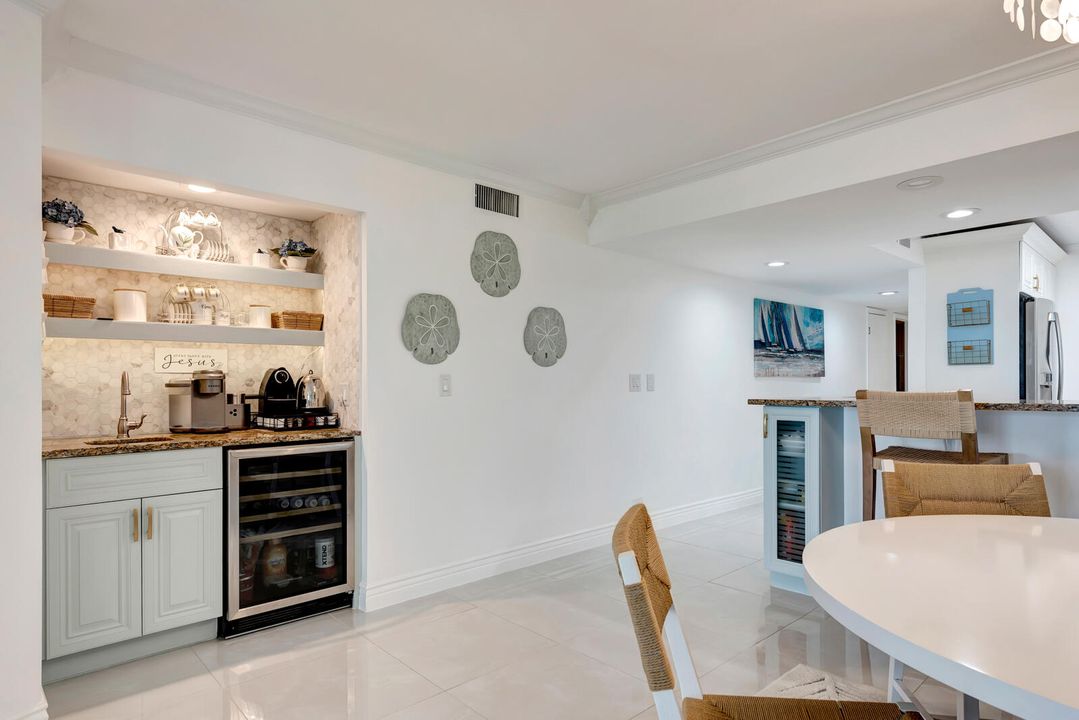 For Sale: $920,000 (2 beds, 2 baths, 1822 Square Feet)