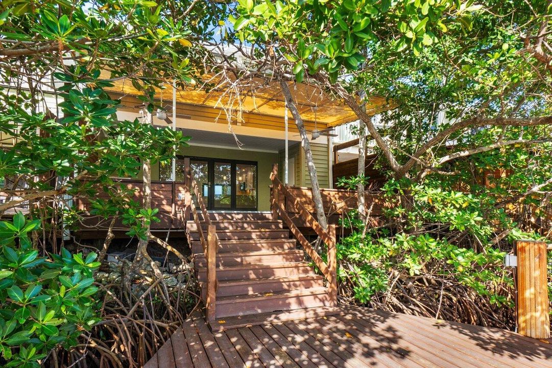 En Venta: $895,000 (2 camas, 2 baños, 1566 Pies cuadrados)