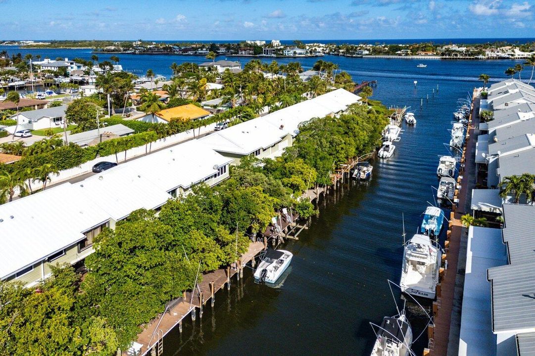 En Venta: $895,000 (2 camas, 2 baños, 1566 Pies cuadrados)