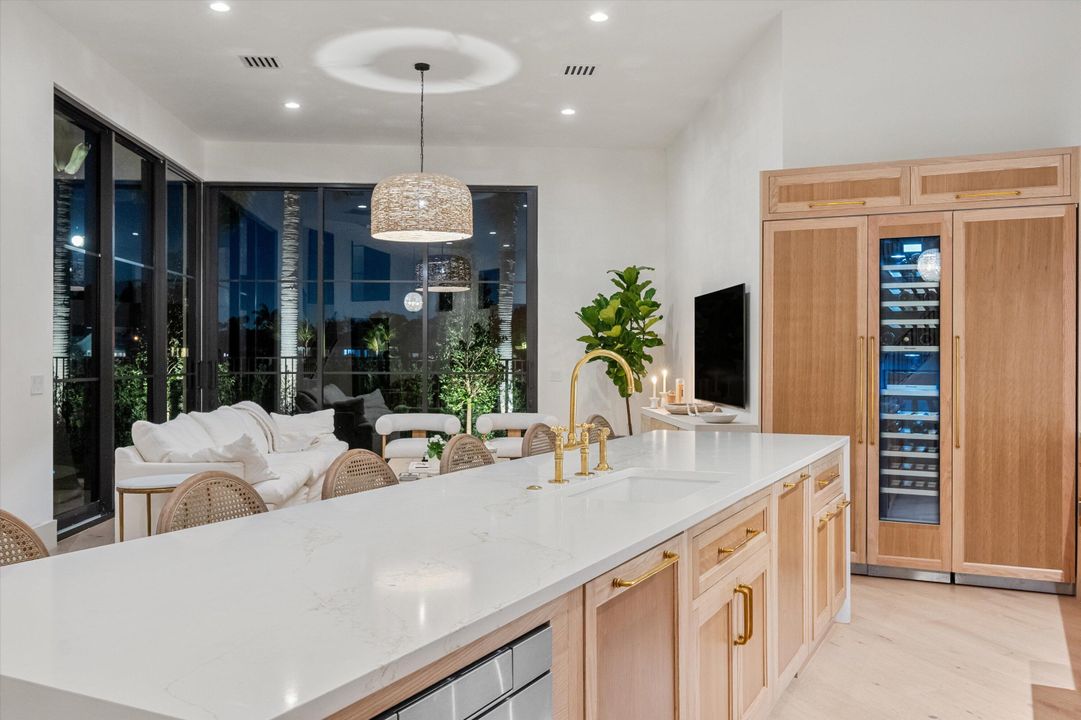 Active With Contract: $2,695,000 (5 beds, 4 baths, 3427 Square Feet)