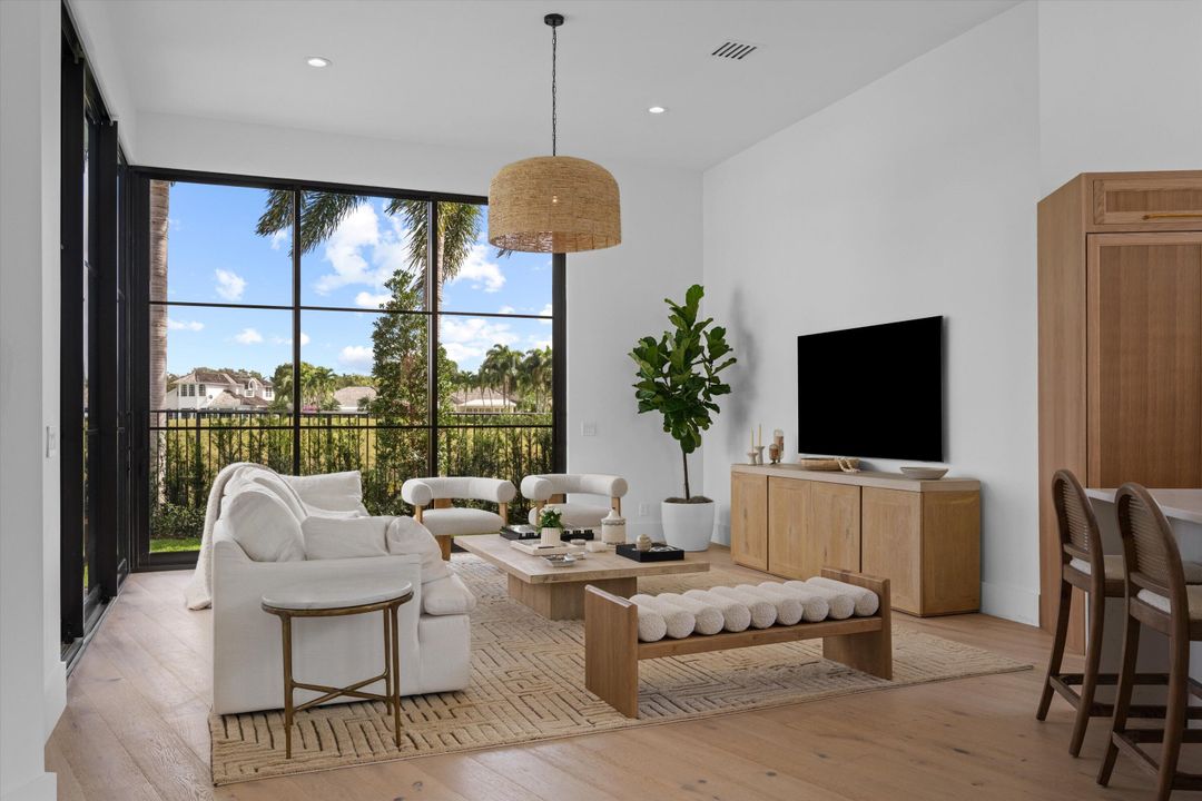 Active With Contract: $2,695,000 (5 beds, 4 baths, 3427 Square Feet)