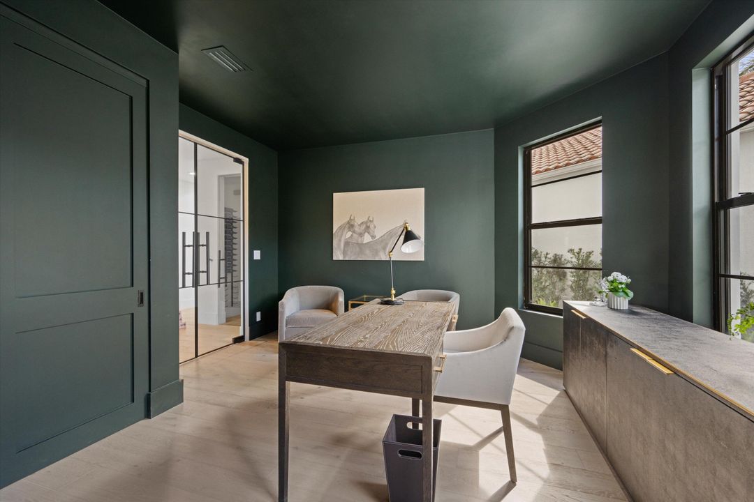 Active With Contract: $2,695,000 (5 beds, 4 baths, 3427 Square Feet)