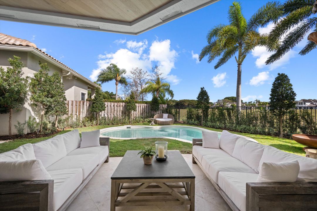 Active With Contract: $2,695,000 (5 beds, 4 baths, 3427 Square Feet)