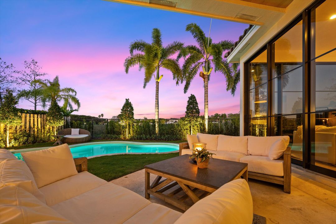 Active With Contract: $2,695,000 (5 beds, 4 baths, 3427 Square Feet)