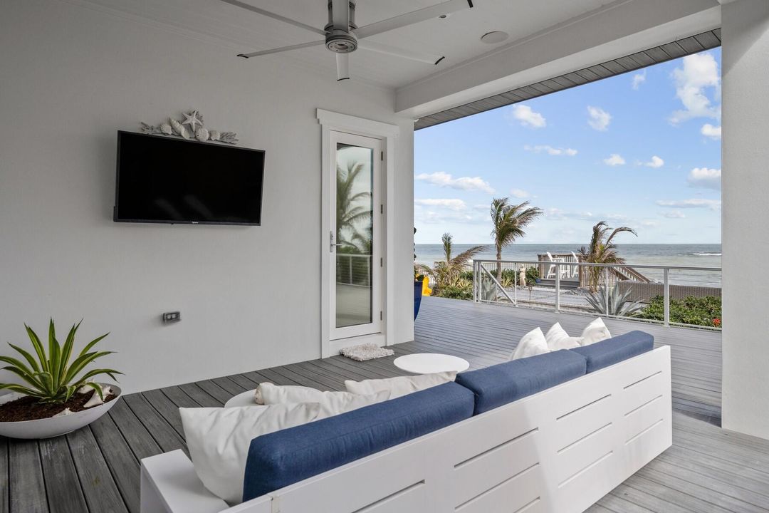 For Sale: $3,995,000 (4 beds, 4 baths, 2822 Square Feet)