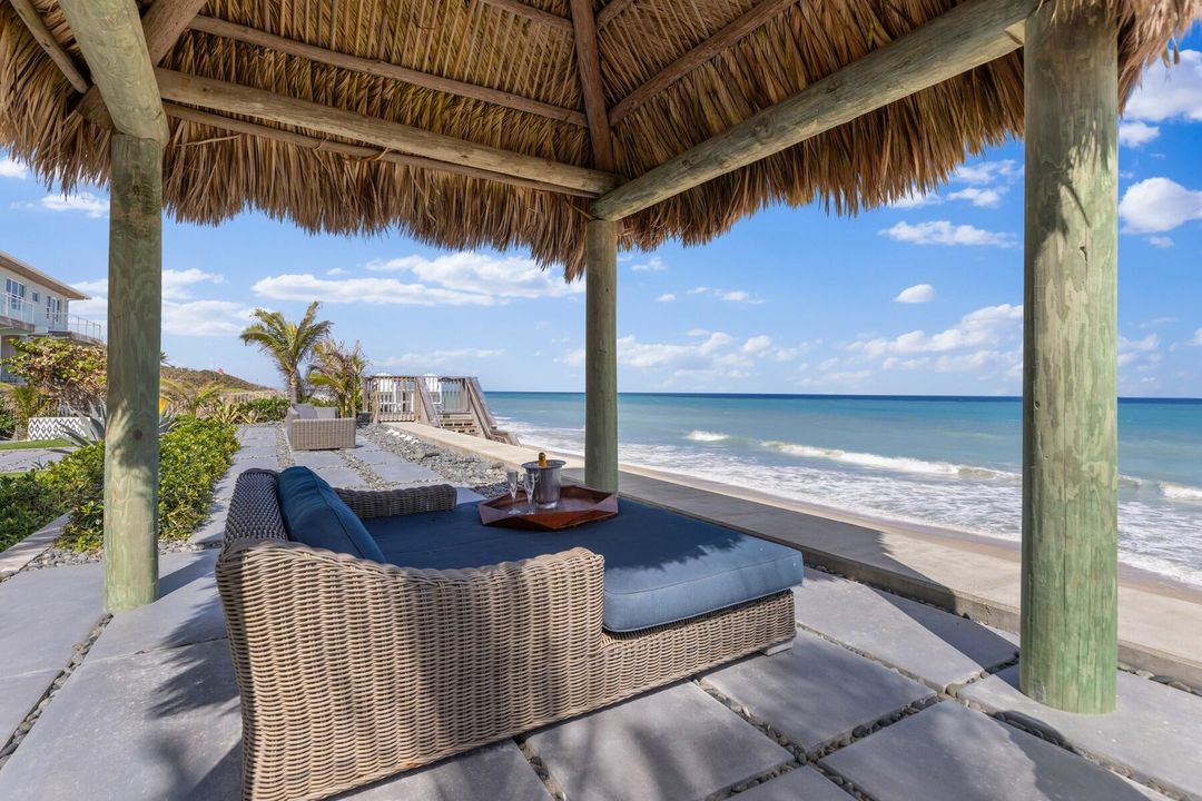 For Sale: $3,995,000 (4 beds, 4 baths, 2822 Square Feet)