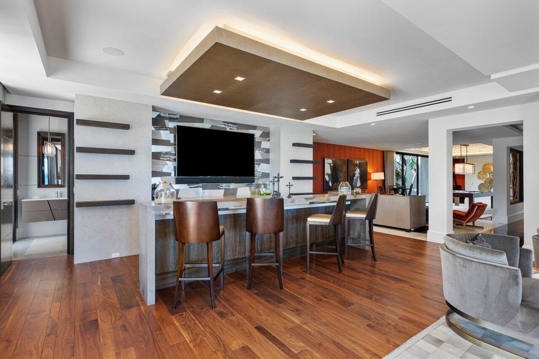 待售: $150,000,000 (9 贝兹, 11 浴室, 29485 平方英尺)