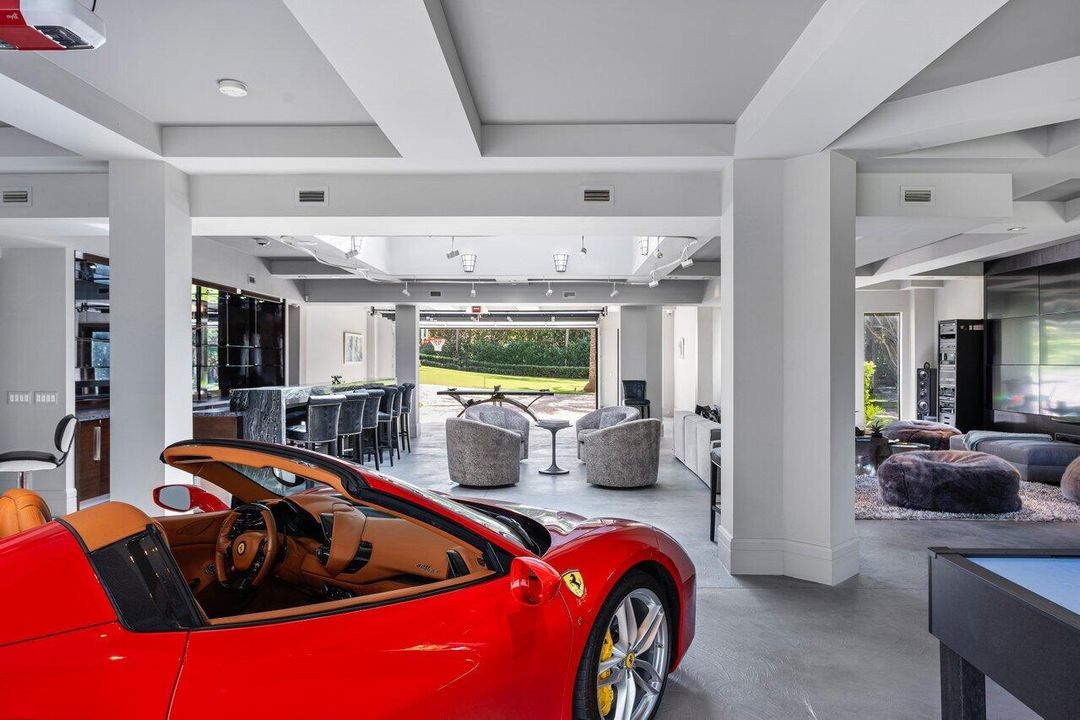 待售: $150,000,000 (9 贝兹, 11 浴室, 29485 平方英尺)