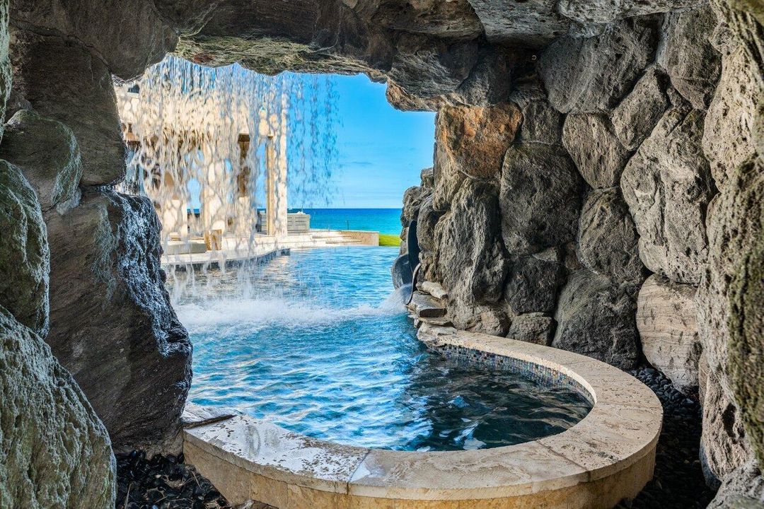 待售: $150,000,000 (9 贝兹, 11 浴室, 29485 平方英尺)