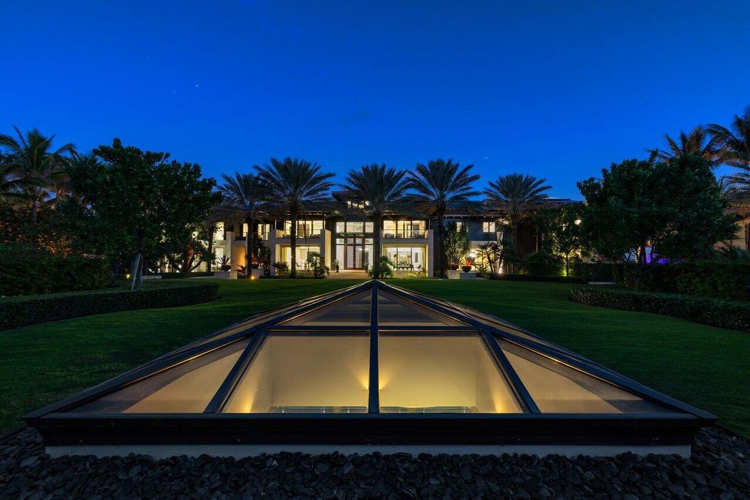 待售: $150,000,000 (9 贝兹, 11 浴室, 29485 平方英尺)