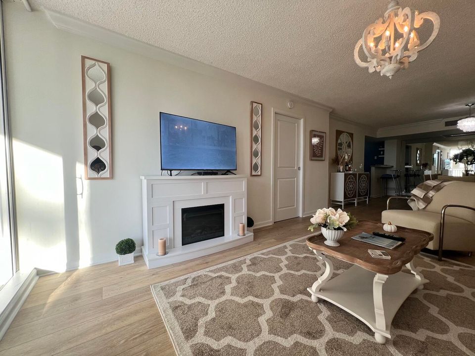 Active With Contract: $6,500 (2 beds, 2 baths, 1224 Square Feet)