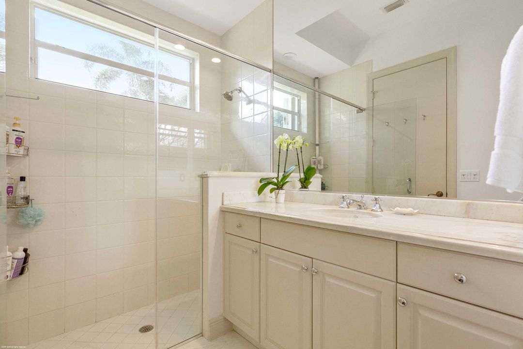 For Sale: $4,650,000 (3 beds, 3 baths, 4041 Square Feet)