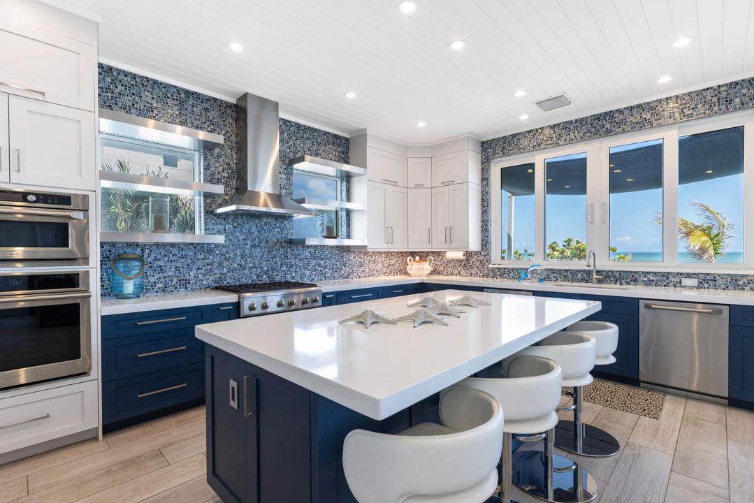 For Sale: $3,995,000 (4 beds, 4 baths, 2822 Square Feet)