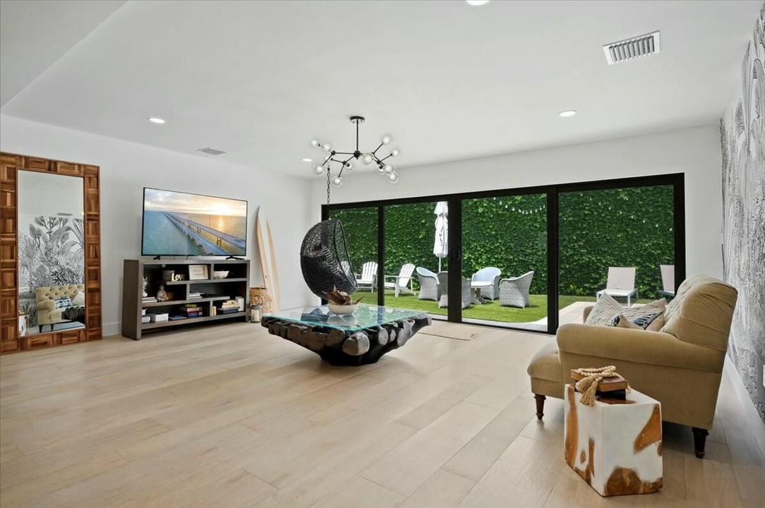 For Sale: $4,249,000 (4 beds, 4 baths, 2645 Square Feet)