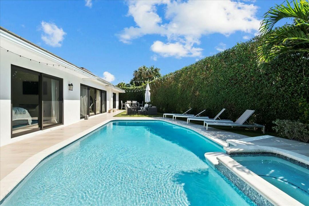 For Sale: $4,249,000 (4 beds, 4 baths, 2645 Square Feet)