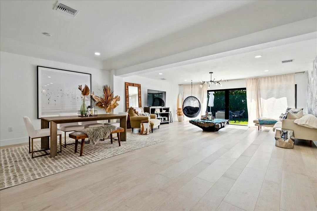 For Sale: $4,249,000 (4 beds, 4 baths, 2645 Square Feet)