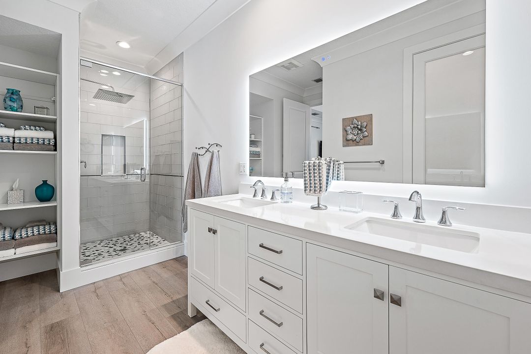 На продажу: $8,950,000 (4 спален, 5 ванн, 4316 Квадратных фут)