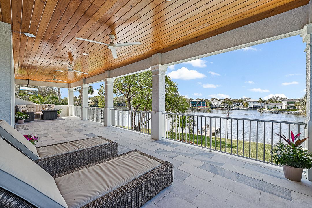 На продажу: $8,950,000 (4 спален, 5 ванн, 4316 Квадратных фут)