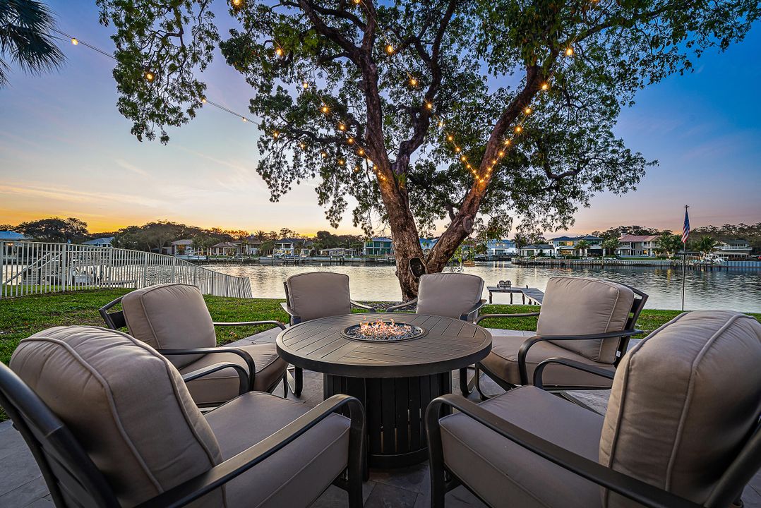 На продажу: $8,950,000 (4 спален, 5 ванн, 4316 Квадратных фут)