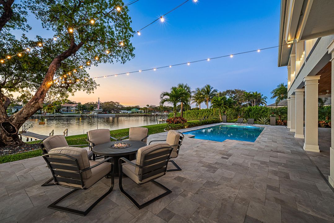 На продажу: $8,950,000 (4 спален, 5 ванн, 4316 Квадратных фут)