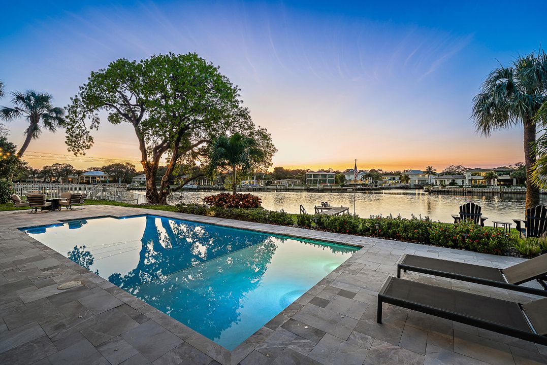 На продажу: $8,950,000 (4 спален, 5 ванн, 4316 Квадратных фут)