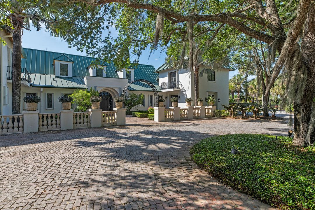 En Venta: $6,000,000 (9 camas, 11 baños, 14990 Pies cuadrados)