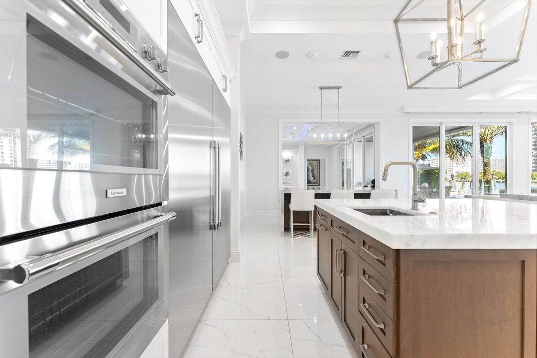 待售: $10,450,000 (5 贝兹, 7 浴室, 7146 平方英尺)