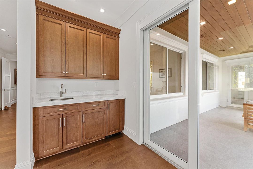 待售: $10,450,000 (5 贝兹, 7 浴室, 7146 平方英尺)