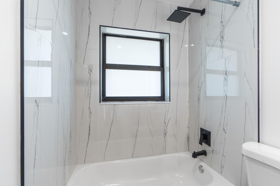 На продажу: $1,130,000 (0 спален, 0 ванн, 2268 Квадратных фут)