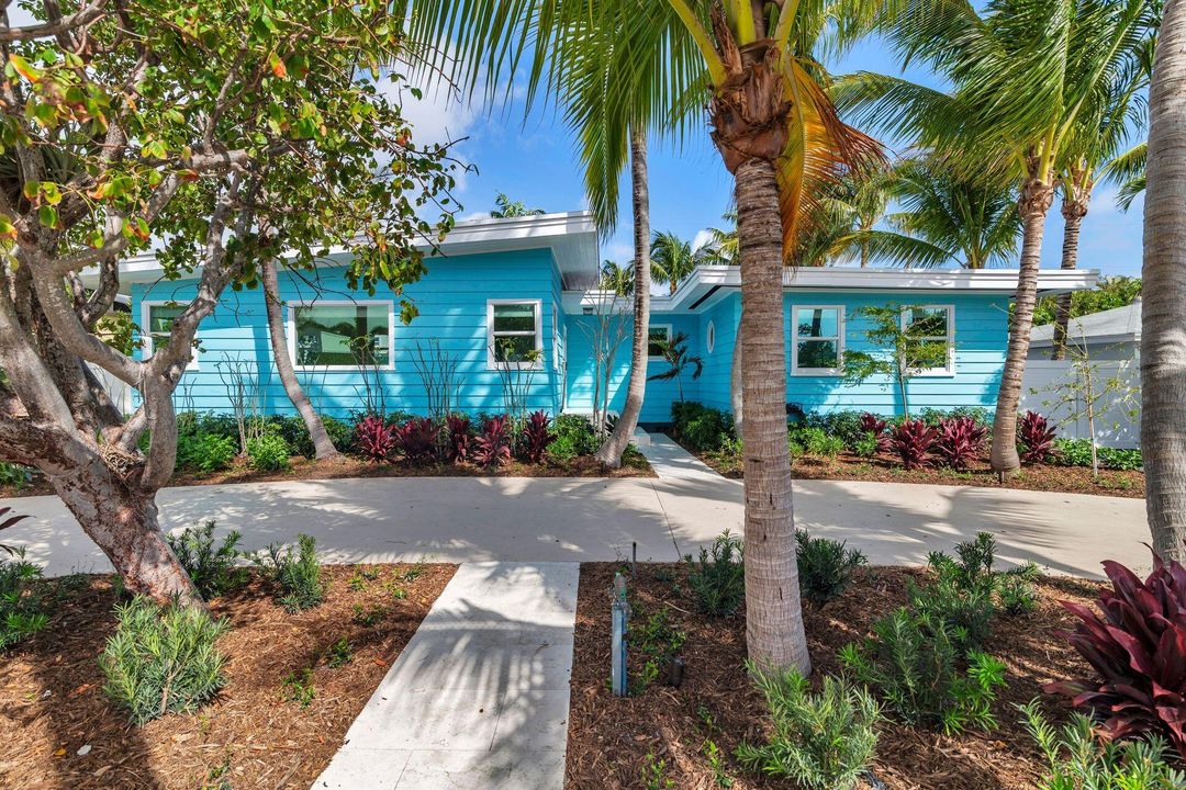 For Rent: $11,000 (4 beds, 3 baths, 2066 Square Feet)